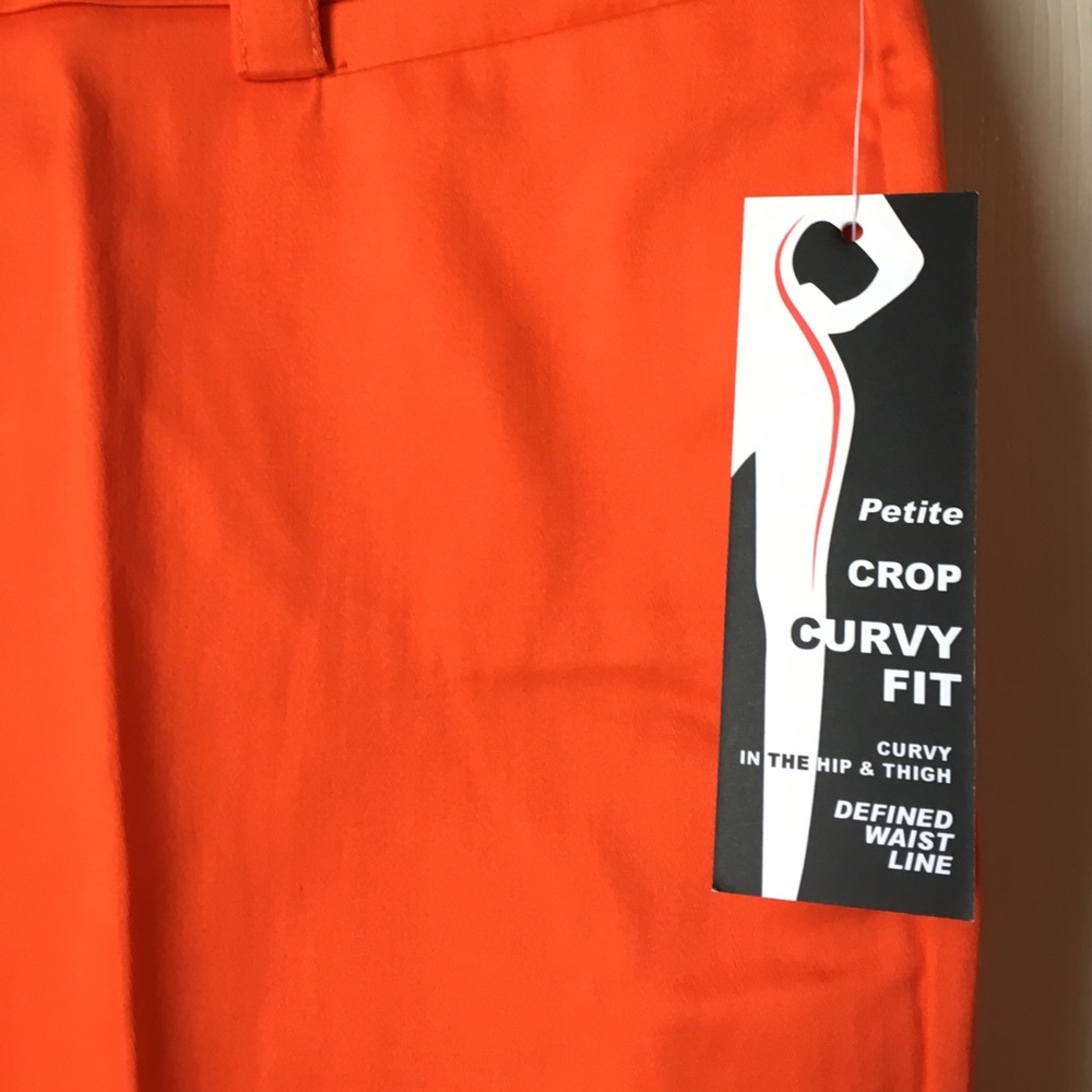 New Directions Petite Capri Pants - Picture 3 of 4